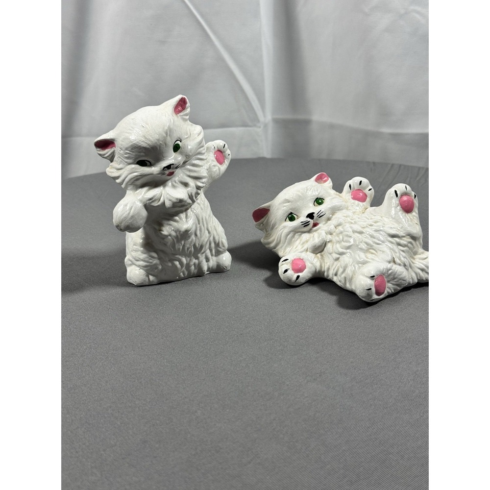 Vintage Ceramic Persian  White Cat‎ Figurines Set of 2 Playful Kittens Decor